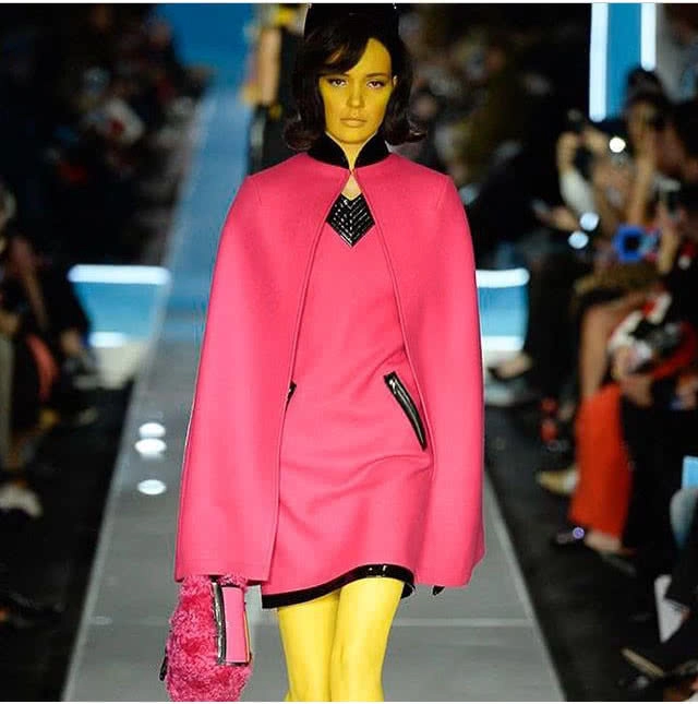 Oslo คนไร้เพศแห่งวงการแฟชั่น