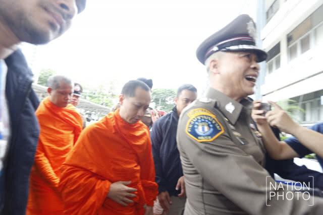 "ฐิติราช" สอบเอง! พระเอี่ยวเงินทอนวัด