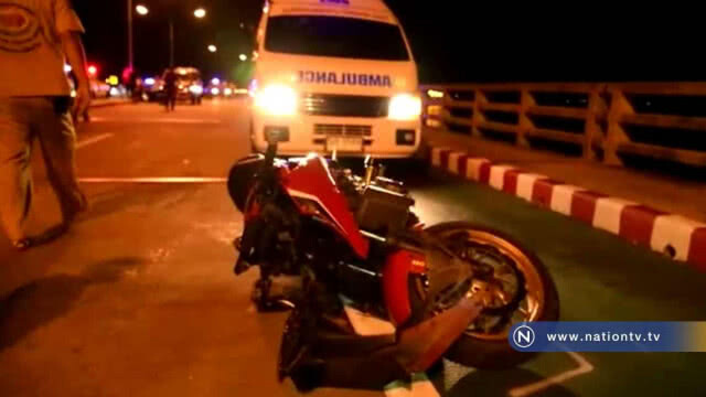 หนุ่ม "อยากลองรถแรง" ยืมรถ CBR 650 CC บิดเต็มแรง "แหกโค้ง" ชนเสาไฟฟ้าดับ