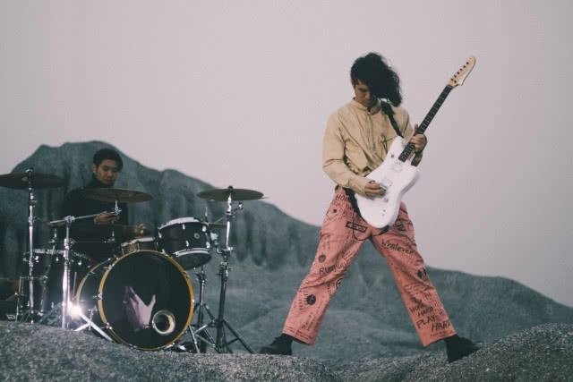 "เกทสึโนว่า" ชวนใช้ ชีวิตนอกกรอบ ผ่านเพลง "ชีวิตที่มีชีวิต"