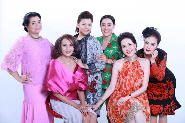 ฟลุ๊ค–นาตาลี คู่จิ้นนอกจอ ประกบคู่ครั้งแรก "คุณย่าดอทคอม"