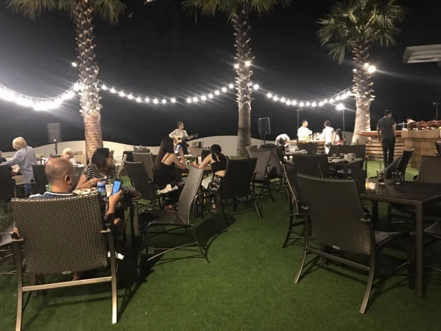 U CAN EAT MEET : กับปูน - เหนื่อยนักก็พักก่อน นอนชิลๆมองวิวทะเลแบบพาโนรามา