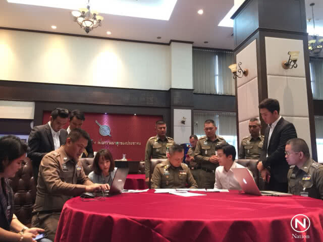 "มาร์ช-แพทตี้" พบ รอง ผบ.ตร. ให้ปากคำรีวิว "เมจิกสกิน"