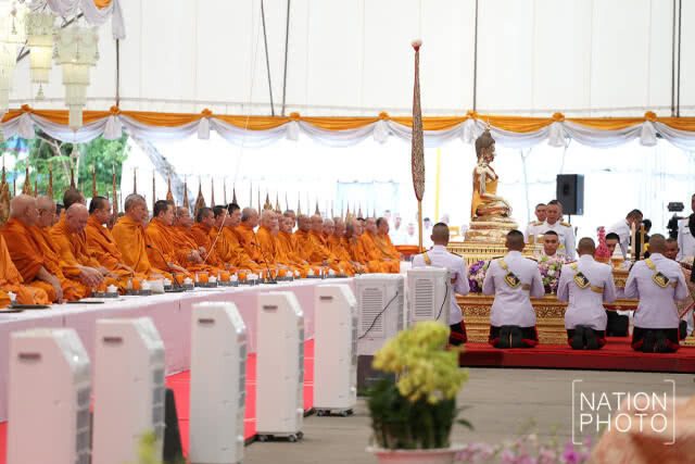 (ภาพชุด)พิธีมหามงคลบำเพ็ญพระราชกุศล และเจริญพระพุทธมนต์