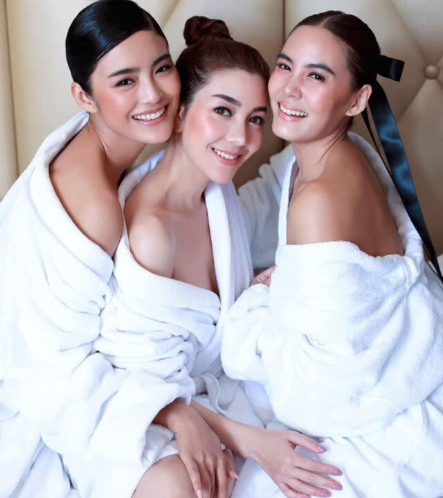 "เจนี่" น้อมรับทุกคำวิจารณ์ ชุดเดินพรมแดงเมืองคานส์