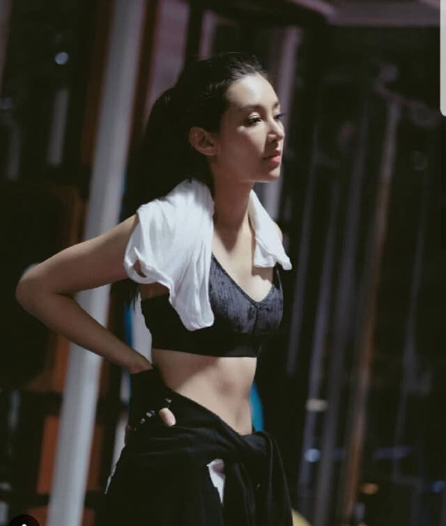 โมเมนต์หวาน! "เวียร์-เบลล่า"คอมเมนต์หยอกกันไปมา