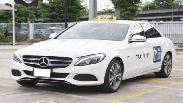 เปิดตัว "TAXI VIP" ขับเบนซ์ให้บริการ ราคาเริ่มต้น 150 บาท