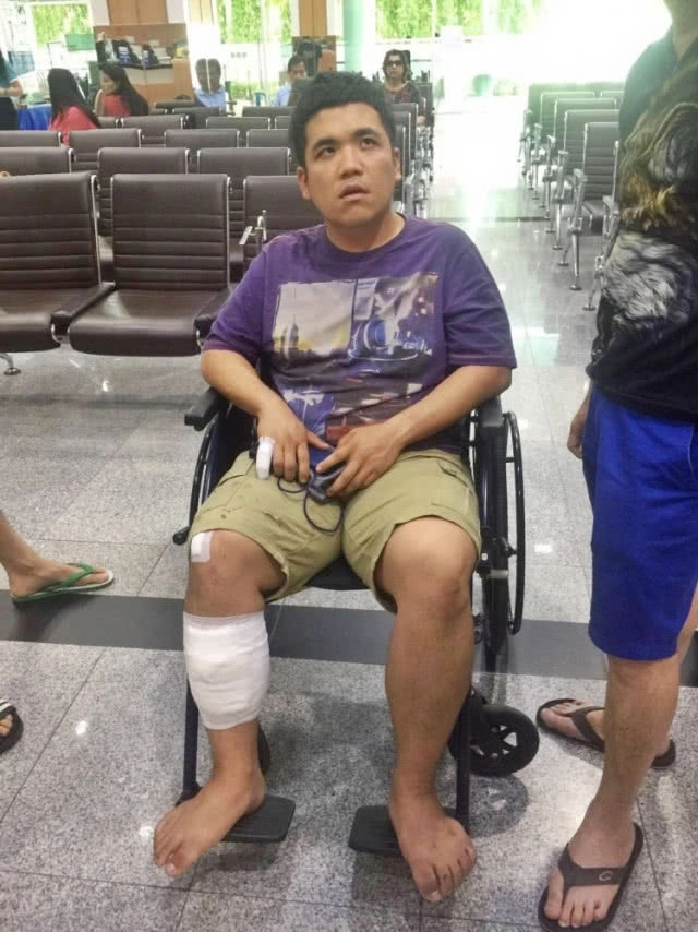 เกิดอุบัติเหตุกลางกองถ่าย "ภารกิจศพป่วน"  
"แจ๊ค" เย็บ 30 เข็ม!