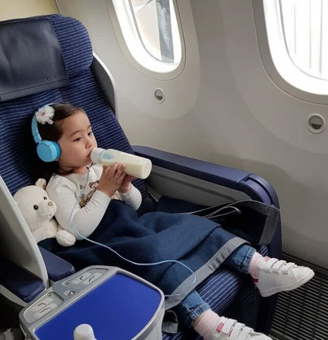 เซเลบฯน้อย ร้องเพลงให้ชาวฟิลิปปินส์ในต่างประเทศ