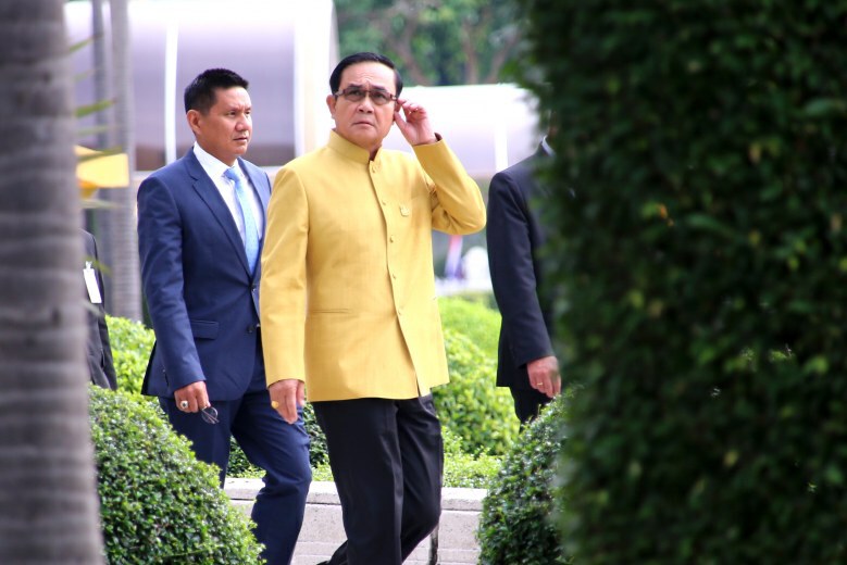 ปัดปลอมพระปรมาภิไธย อ้างขอราชเลขานุการด้วยวาจา