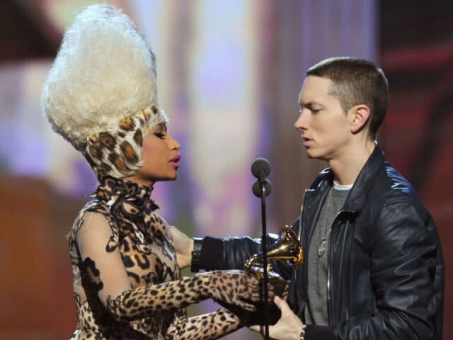 ชาวโซเซี่ยลจับตามอง "Nicki Minaj คบกับ Eminem" ???