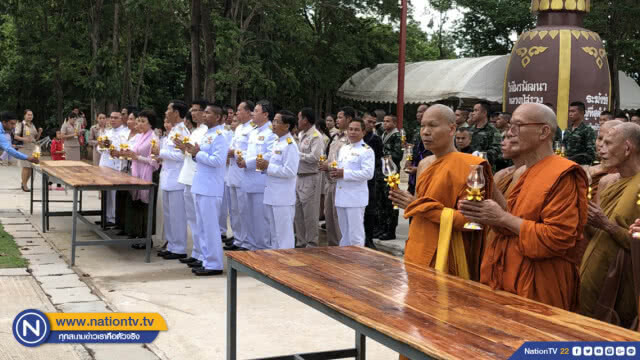 เวียนเทียนวิสาขบูชาอาเซียนวัดชายแดนไทย-กัมพูชา