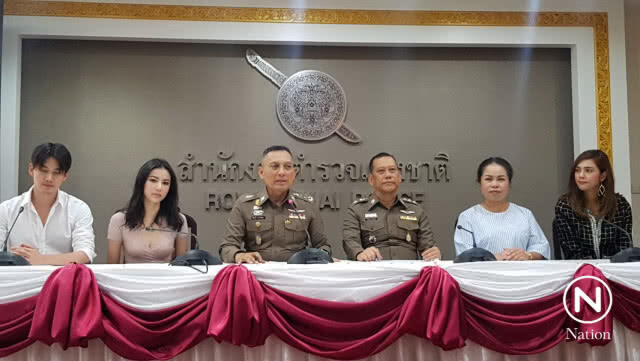 "กิ๊บซี่-กอล์ฟ-อุ้ม-ตุ๊กกี้" เข้าให้ปากคำตำรวจกรณีรีวิวเมจิกสกิน