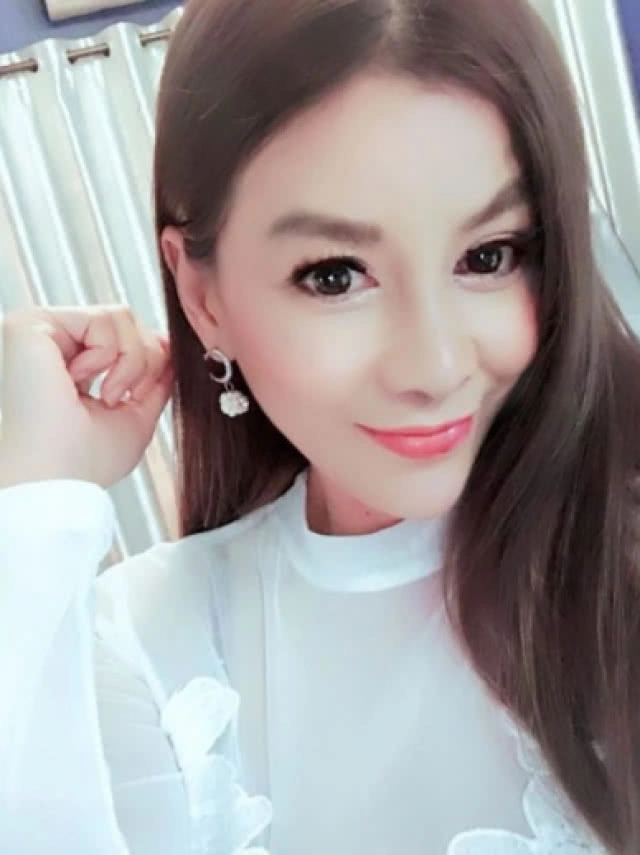 เปิดรูปจริง! ตอนองค์ยังไม่ประทับ ร่างทรงไฮเทค 4.0