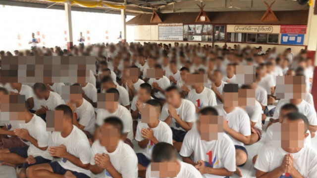 "เรือนจำ"ส่งเสริมพระพุทธศาสนาวิสาขบูชา นิมนต์พระรับบาตรนักโทษ