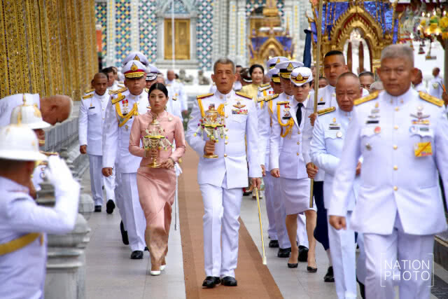 สมเด็จพระเจ้าอยู่หัว เสด็จพระราชดำเนินในพระราชพิธีทรงบำเพ็ญพระราชกุศลวันวิสาขบูชา