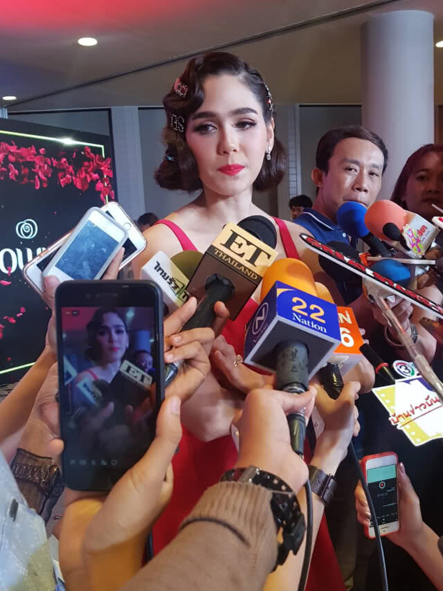 "แม่ชม" ไม่กลัวลูกแฝดโดนหยิกเหมือน "เป่าเปา" แพลนยกครอบครัวบินร่วมงานพรมแดงเซี่ยงไฮ้ฯ