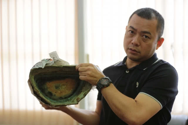 กองปราบ บุกค้นบ้านพัก "อดีตพระครูวิลาสกิจจานุกูล อดีตรองเจ้าอาวาสวัดกุฎีทอง" ยึดพระพุทธรูปโบราณ