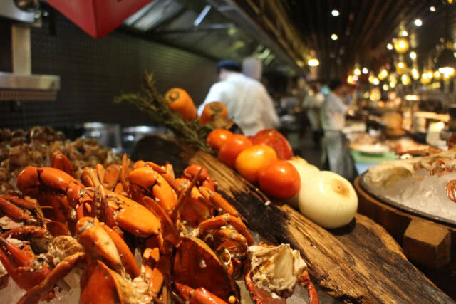 U CAN EAT MEET กับปูน : Cut More Crab จงมากิน!!! บุฟเฟ่ต์ "ปู"