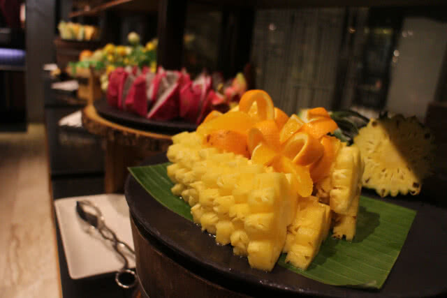 U CAN EAT MEET กับปูน : Cut More Crab จงมากิน!!! บุฟเฟ่ต์ "ปู"