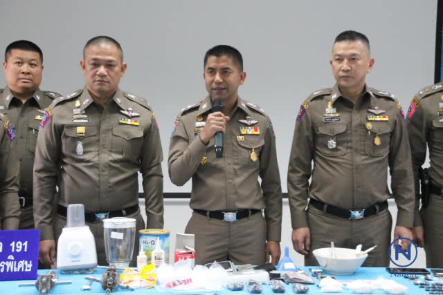 รวบ "เจ๊เชอรี่"
นำสาววัย 15 เร่ขายบริการ
