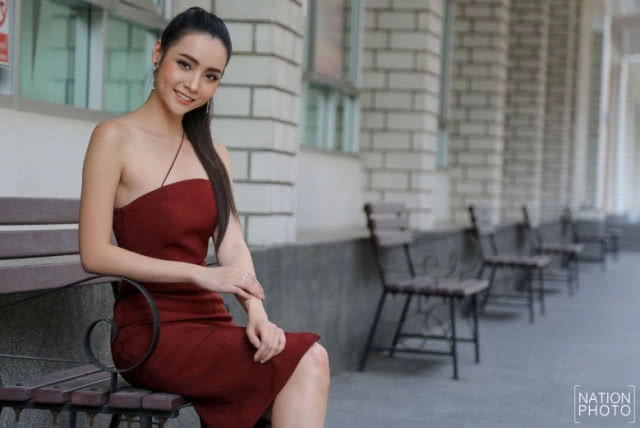 'มุกดา' นางเอกดาวรุ่งวิก 7 สี