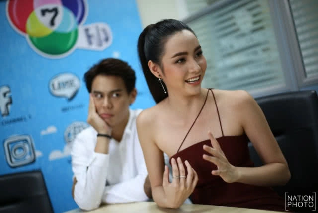 'มุกดา' นางเอกดาวรุ่งวิก 7 สี