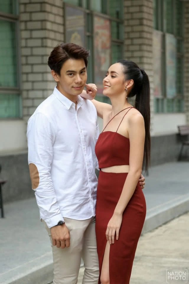 'มุกดา' นางเอกดาวรุ่งวิก 7 สี