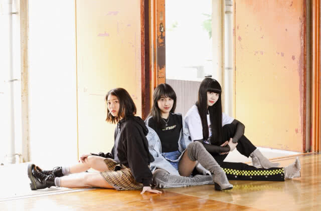 Special Showcase จาก "SWEAT16!"  พร้อม Special Guest บินตรงจากญี่ปุ่น