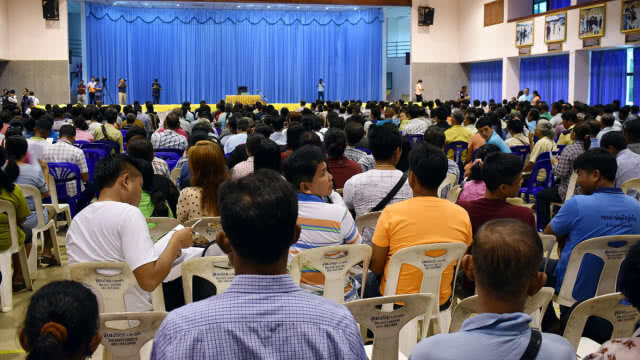 ชาวไร่อ้อยสระแก้ว 1,000 คน ยื่นหนังสือผู้ว่าฯแก้ปัญหาส่งถึงรัฐบาล ระบุแก้พรบ.อ้อยเอื้อนายทุน