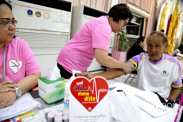 (ภาพชุด)โรงพยาบาลศิริราชจัดกิจกรรม วันงดสูบบุหรี่โลก 2561