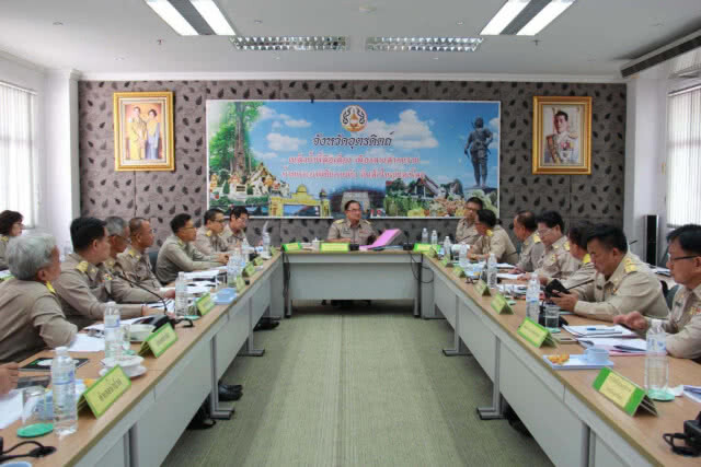 ผู้ว่าฯ เดือดเกลือเป็นหนอน-คว้าน้ำเหลวทลายบ่อนวิ่ง
