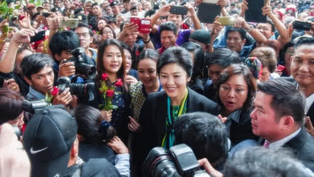 "ศรีวราห์" ไม่ยัน "ยิ่งลักษณ์" ได้วีซ่าอังกฤษ 10 ปี