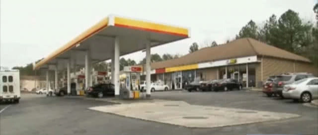 "เชลล์" ขึ้นราคาน้ำมัน 30 สต.วันนี้ ปตท.ยังอั้น