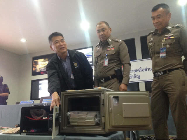 ป.ป.ส.รวบนักค้ายายึดของกลางยานรก รถหรู-ทรัพย์สินอื่นเพียบ!!