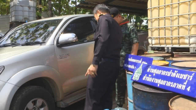 ทหารกวาดล้างน้ำมันเถื่อนชายแดนไทย-มาเลเซีย