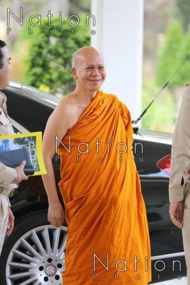 พบ "พระพรหมเมธี" นำเงินซื้อที่ดินในลาว