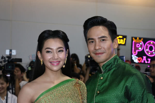 "โป๊ป-เบลล่า"ควงคู่รับทรัพย์ต่อเนื่อง แพลนจัดแฟนมีตติ้งที่ต่างประเทศ