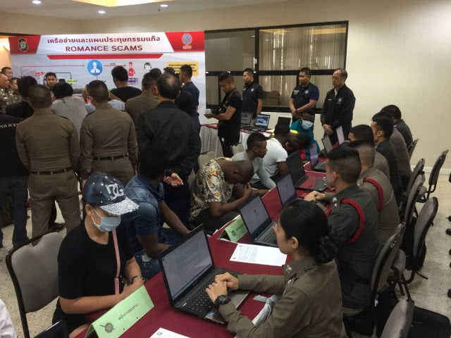 "บิ๊กโจ๊ก" รวบแก๊งโรแมนซ์สแกม แชทแสร้งรักสาวไทย ก่อนเชิดเงิน เสียหาย100 ล้านบาท