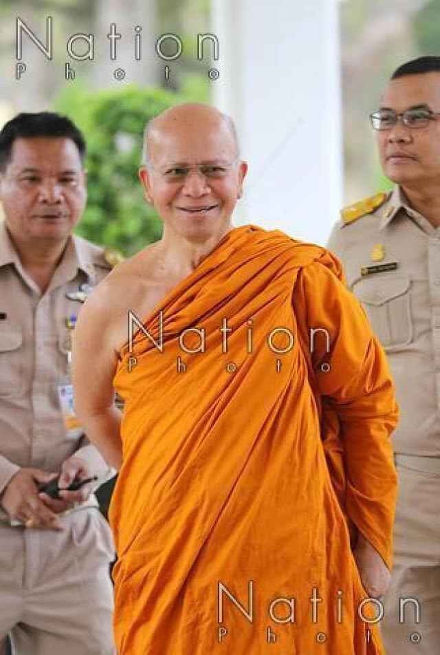 พบ "พระพรหมเมธี" นำเงินซื้อที่ดินในลาว