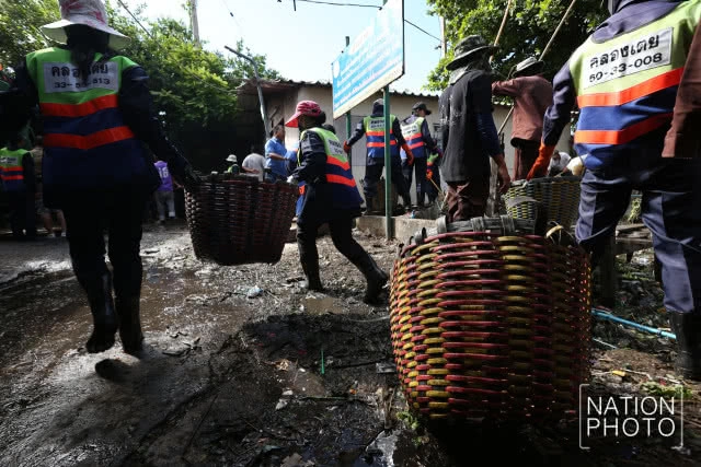 (ภาพชุด) Big Cleaning Day ชุมชนหมู่บ้านพัฒนา 70 ไร่ เขตคลองเตย