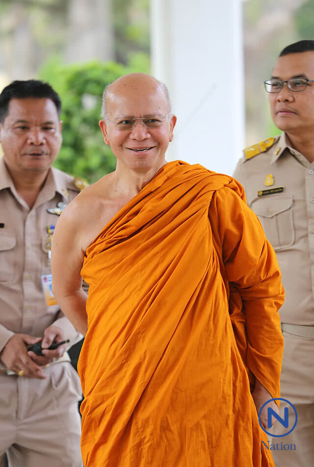 คนใกล้ชิดไม่ยืนยัน ผบ.ตร. ไปรับตัว"อดีตพระพรหมเมธี" จริงหรือไม่
