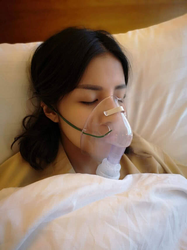 "ใบเตย อาร์สยาม" หอบหืดกำเริบ! ต้องพักรักษาที่ตัว รพ.