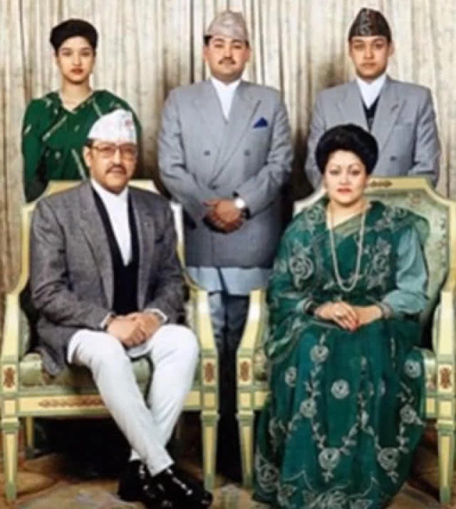 4 มิ.ย.2544  เรื่องราวสุดเศร้าแดนหิมาลัย สังหารหมู่พระราชวงศ์สะเทือนโลก