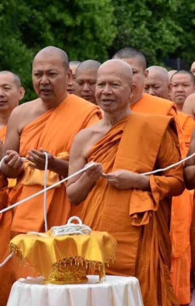 ทำไม? "อดีตพระพรหมเมธี" ต้องหนีมาไกลถึงเมืองเบียร์?