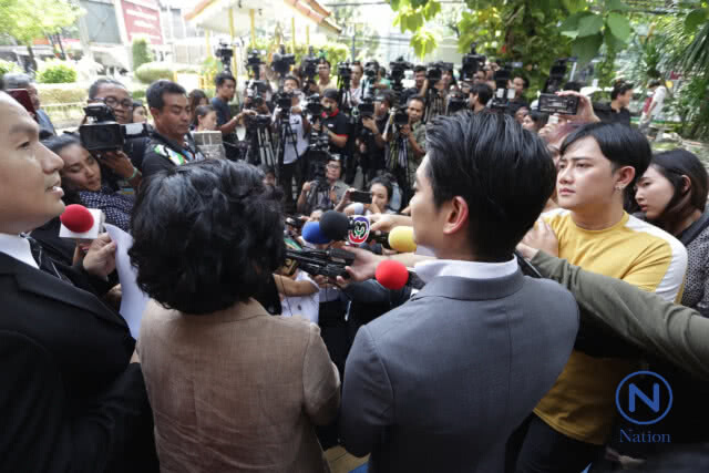 หมอโอ๊ค-โอปอล์ แจ้ง ตร.
โดนอ้างชื่อ-ภาพโฆษณา
ขายยาลดความอ้วน