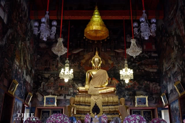 "ล่องเรือไหว้พระ 3 วัด อิ่มบุญ แค่ 40 บาท"