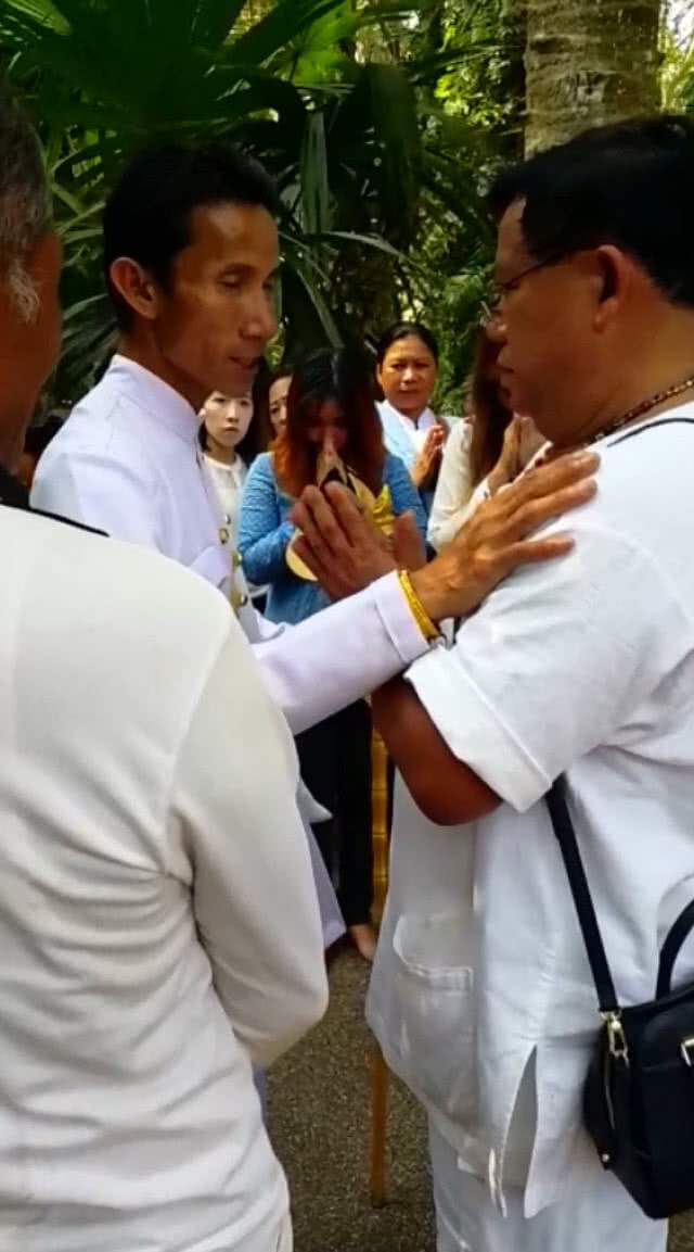 ปู่ศรีสุทโธ คำชะโนด ร้องเสียงเหมือนพญานาค
