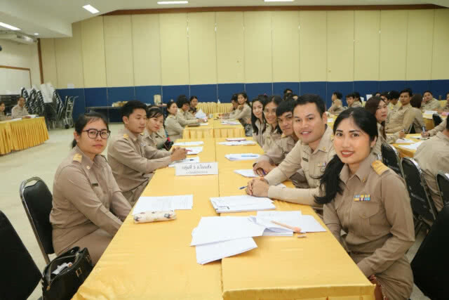 ครูกว่า 2.5 แสนคน เฮ!! ลงทะเบียนพร้อมรับการพัฒนาปีที่ 2 โครงการคูปองครู