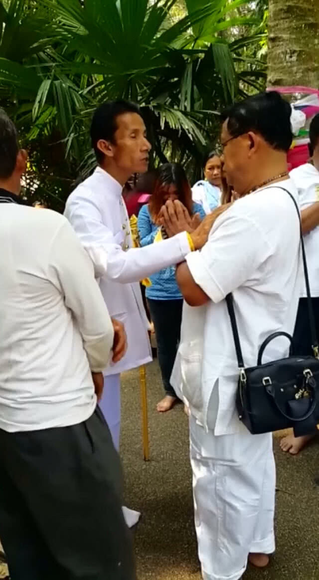 ปู่ศรีสุทโธ คำชะโนด ร้องเสียงเหมือนพญานาค
